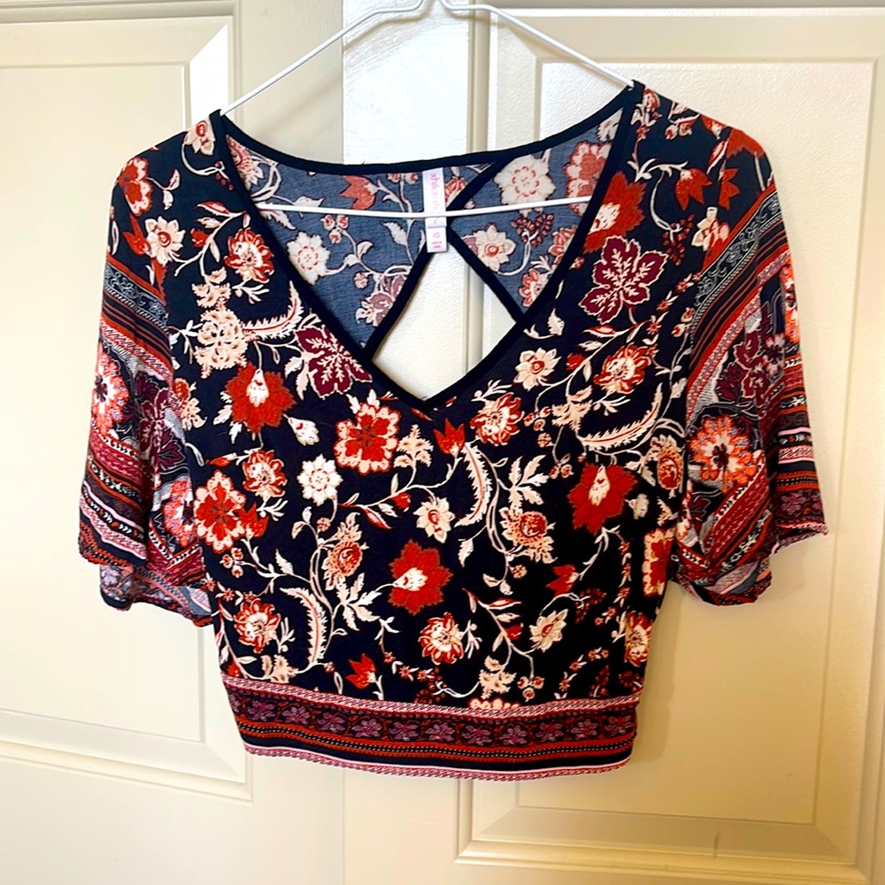 Crop top
